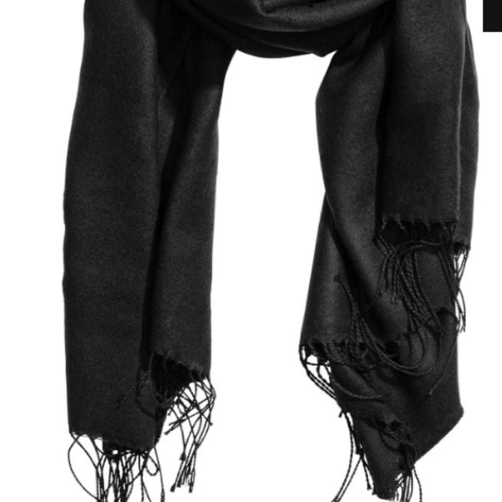 Black blanket scarf